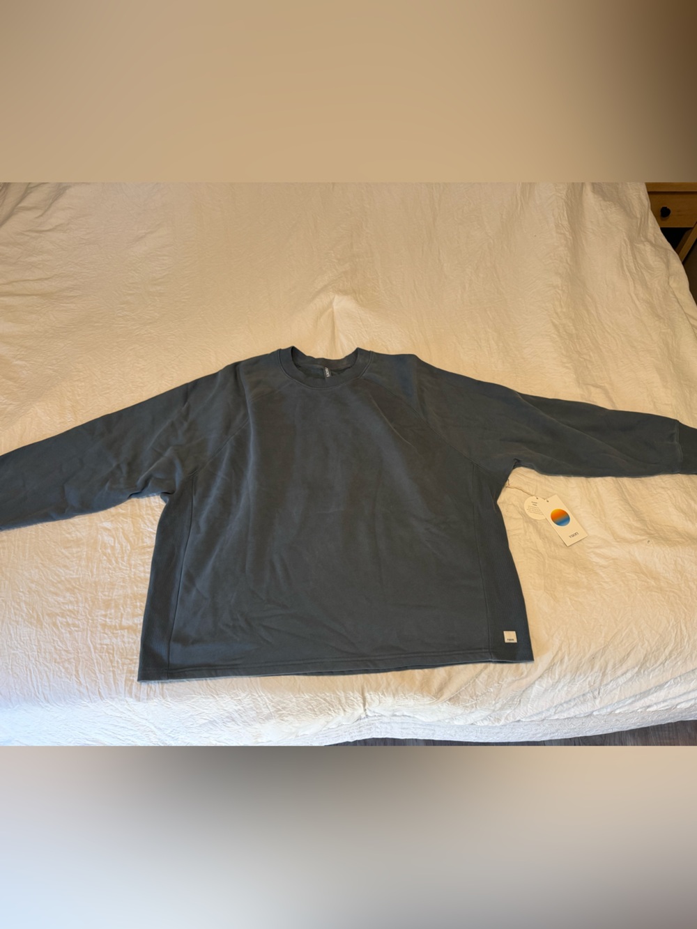 Vuori Women’s Crewneck Sweater in Lake Blue